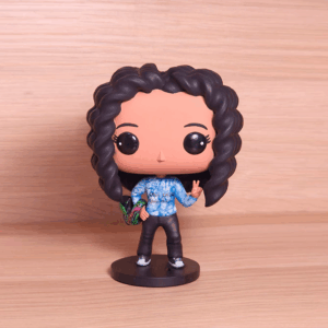 Ejemplo y resultado de nuestro trabajo esculpido y pintdo a mano despues de un largo proceso de diseño en 3D