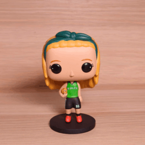 Ejemplo y resultado de nuestro trabajo esculpido y pintdo a mano despues de un largo proceso de diseño en 3D