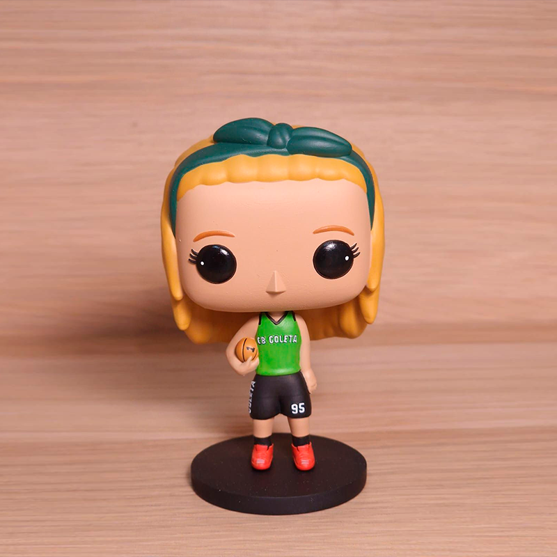 Ejemplo y resultado de nuestro trabajo esculpido y pintdo a mano despues de un largo proceso de diseño en 3D